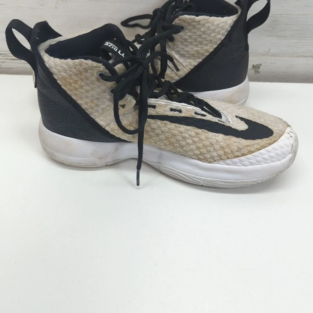 Nike zoom rize